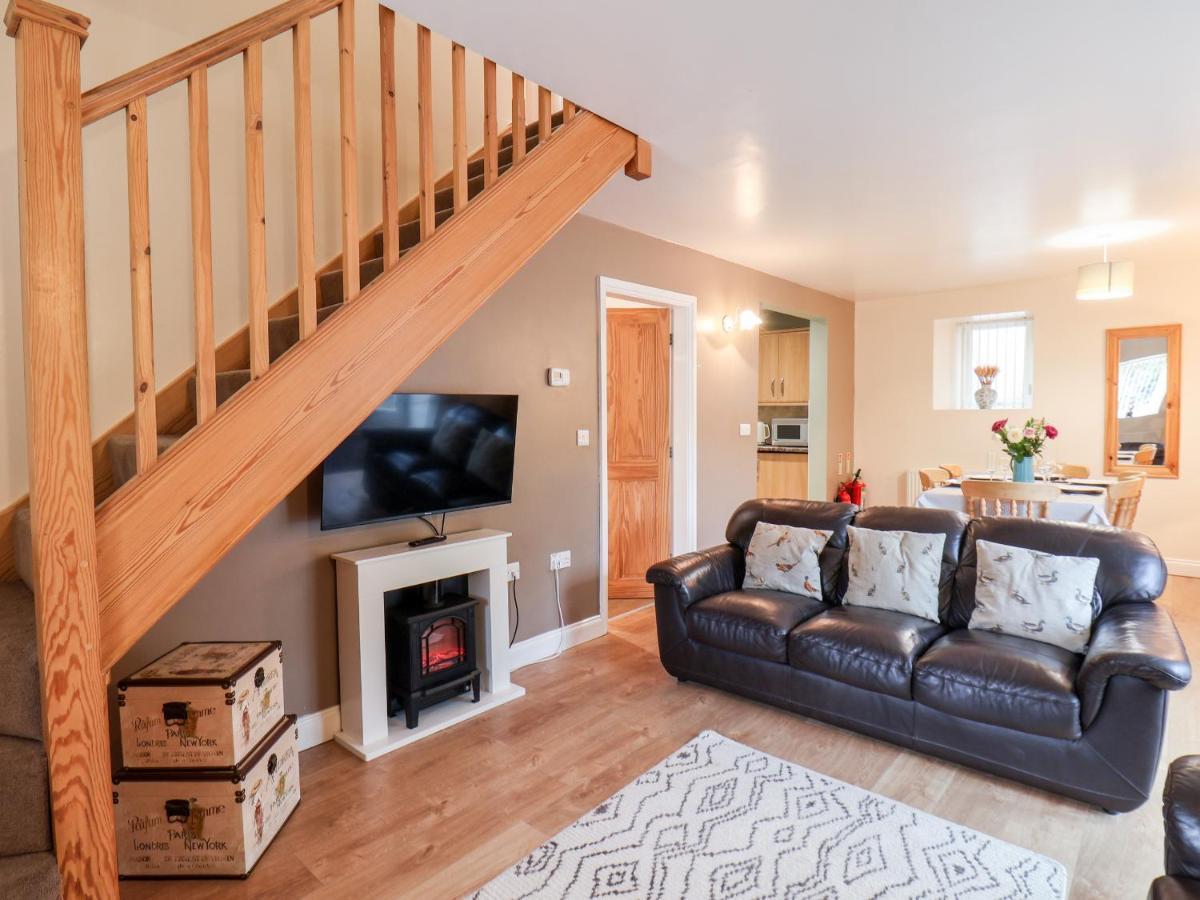 Mulgrave Cottage ステイス エクステリア 写真