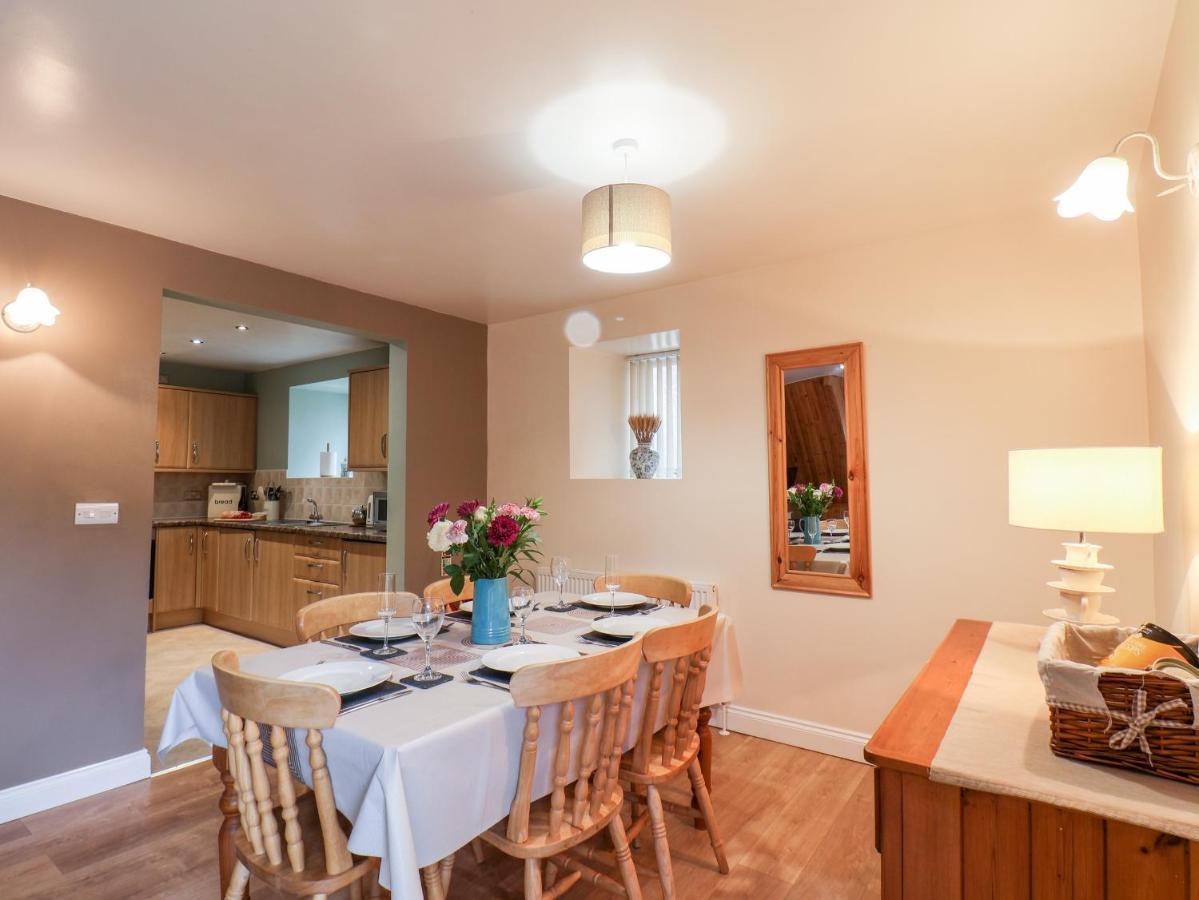 Mulgrave Cottage ステイス エクステリア 写真